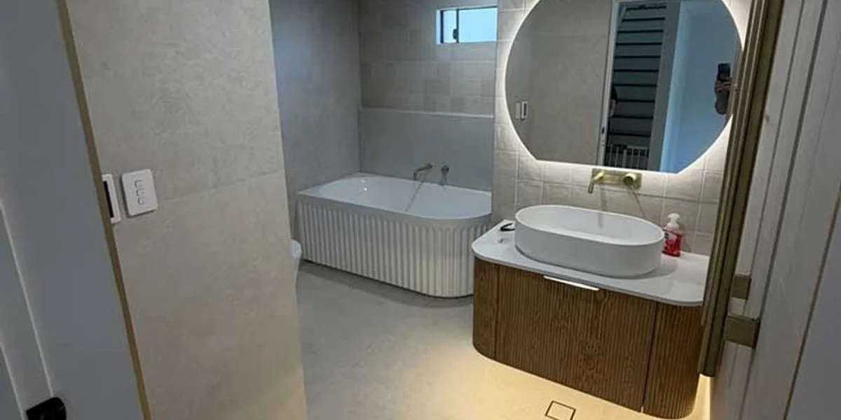 Luxury bathroom renovation in Lake Macquarie by MTS Group